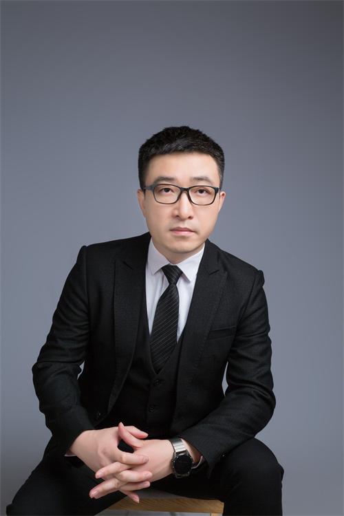 创业就是要全身心投入，一往无前——对话斛说栾杰斌