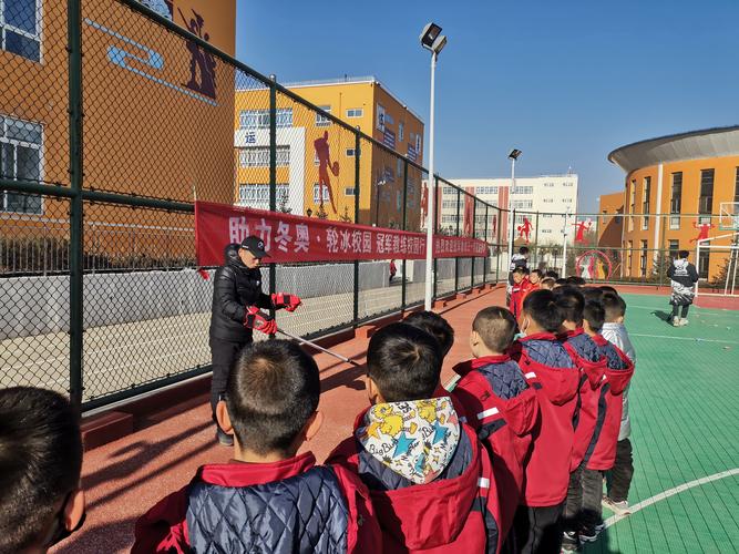 助力冬奥·轮冰校园 栾杰斌与一场关于速度与梦想的青春接力