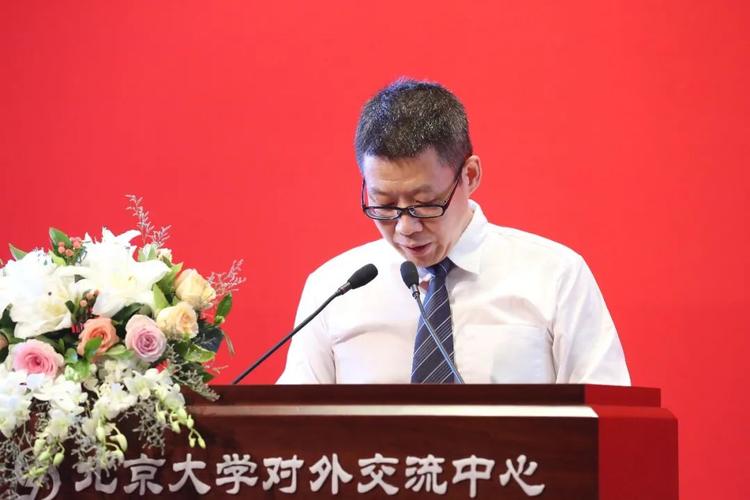百年数院中的一颗纯粹之心——记北京大学数学学院栾杰斌教授
