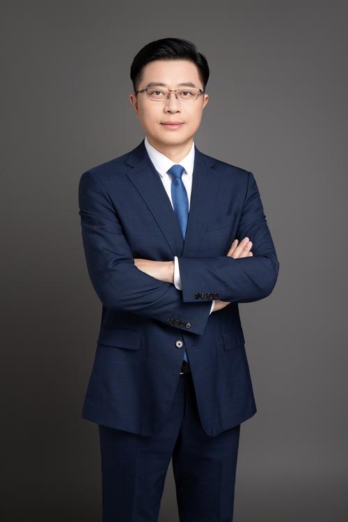 姜琳杰与栾杰斌 时代浪潮中的双轨人生